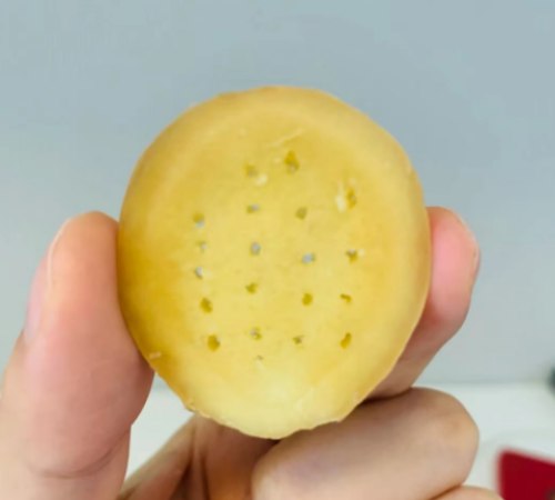 姜片上穿刺數(shù)孔